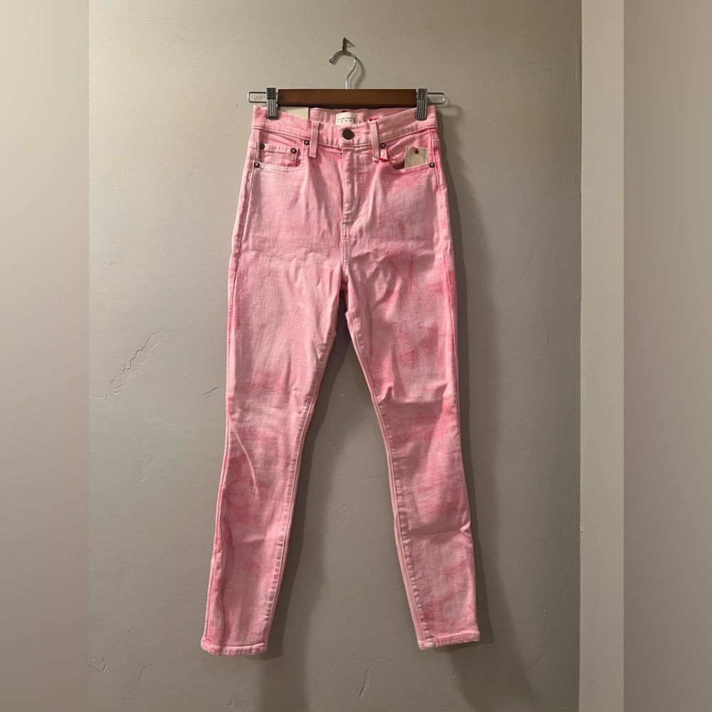 NWT/ Alice +Olivia High Rise Ankle Skinny, size 24